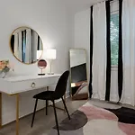 Super Luxury Maximum Space Gorgeous Decor Holiday home Nashville