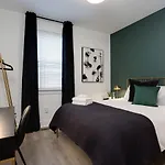 Super Luxury Maximum Space Gorgeous Decor Holiday home