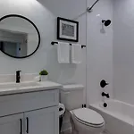 Super Luxury Maximum Space Gorgeous Decor Holiday home *