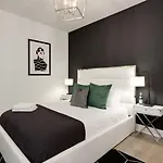 Super Luxury Maximum Space Gorgeous Decor Holiday home Nashville