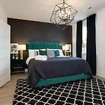 Super Luxury Maximum Space Gorgeous Decor Holiday home