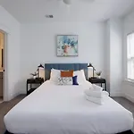 Holiday home Music Townhome Great For Groups