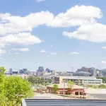 Ultra Large Deck Skyline Views Holiday home Nashville