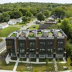 The Ryman 4 Bedroom Haven With Scenic Rooftop