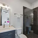 The Ryman 4 Bedroom Haven With Scenic Rooftop Holiday home Nashville