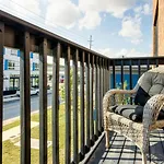 Downtown Luxury Large Townhome Lots Of Beds Nashville