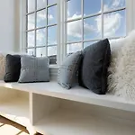 Downtown Luxury Large Townhome Lots Of Beds Nashville
