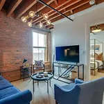 Stylish With Urban Charm *