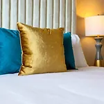 Holiday home Rhythmic Retreat Rooftop Lounge 4 Bedroom 4.5 Bath