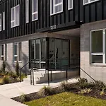 Dreamy Condo With Fireplace, Rooftop, Gym, Parking, Sleeps 5 With King Bed, Sleeper Sofa, Hidden Bunk, Shared Rooftop And Gym, Free Dedicated Parking, Minutes To Broadway, Five Points & Grand Ole Opry, 24 Hr Hospitality