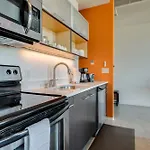 5m403- Traveler's Haven 1bd 1-5b 2 Story East Holiday home *