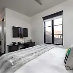 121 Floor 3 Buyout By Avantstay Entire Third Floor Buyout Of 121 Sleeps 18 * Nashville