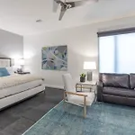 121 Floor 3 Buyout By Avantstay Entire Third Floor Buyout Of 121 Sleeps 18 Apartment *