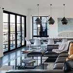 121 Floor 3 Buyout By Avantstay Entire Third Floor Buyout Of 121 Sleeps 18 Apartment Nashville