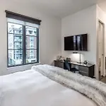 121 Floor 3 Buyout By Avantstay Entire Third Floor Buyout Of 121 Sleeps 18 Apartment *