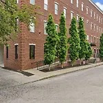 Broadway Blues At Lofts At Vandy West End