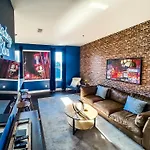 Broadway Blues At Lofts At Vandy West End Holiday home