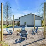 The Den At J-barn - Secluded Retreat Holiday home