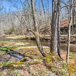 The Den At J-barn - Secluded Retreat * Nashville