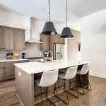 West End Oasis'- 2 Side By Side Homes - Patios * Nashville
