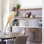 Holiday home West End Oasis'- 2 Side By Side Homes - Patios