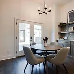 West End Escape - New Build With Rooftop Views * Nashville