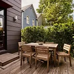 Chic 4br With Fenced Yard Walk To Dining Parking 5 Mins To Nissan Stadium Less Than 2 Miles To Broadway Workspace Parking 24 Hr Hospitality Great For Families Nashville