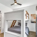 Holiday home Johnny And June House - Walk To Bars Quick Uber To Downtown *