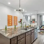 Nash Getaway - Private Rooftop Patio - Sleeps 12 Nashville