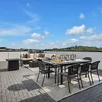 Honky Tonk Hangout - Minutes To Downtown - Rooftop Holiday home