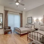 Holiday home 5 Min Uber To Downtown - 2 Car Gargage - Rooftop Nashville