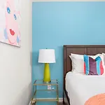 Holiday home Large Marvel Themed 14ppl Spacious Townhome *