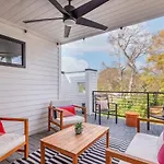 Large Marvel Themed 14ppl Spacious Townhome *