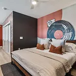 Apartment Grand Ole Nashville- Walk To Broadway & Honky Tonks! Nashville