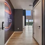 Grand Ole Nashville- Walk To Broadway & Honky Tonks! Apartment *