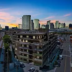 Skyline Nights Downtown Nash W/ Views, Pool, Gym