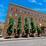 Lofts On 30Th Ave