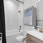5br Rooftop Retreat 7 Min To Broadway Holiday home *