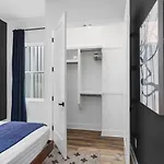 5br Rooftop Retreat 7 Min To Broadway Holiday home