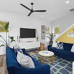 5br Rooftop Retreat 7 Min To Broadway