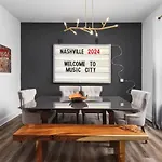 5br Rooftop Retreat 7 Min To Broadway *