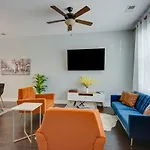 Holiday home Coolest In East