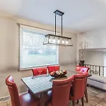 Luxurious 4br Pet Friendly Holiday home
