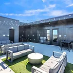 Apartment Gorgeous For 8 With Rooftop & Gym Near Dt *