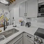 Apartment Luxe Loft With Speakeasy Parking And 2 Mi To Broadway Nashville