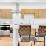 Illume 407 Apartment