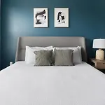 Landing Stunning 1bd Pool Clubhouse