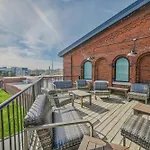 Luxe Loft With Speakeasy Parking And 2 Mi To Broadway Apartment *
