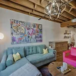 Luxe Loft With Speakeasy Parking And 2 Mi To Broadway