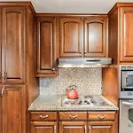 Luxurious 4br Pet Friendly